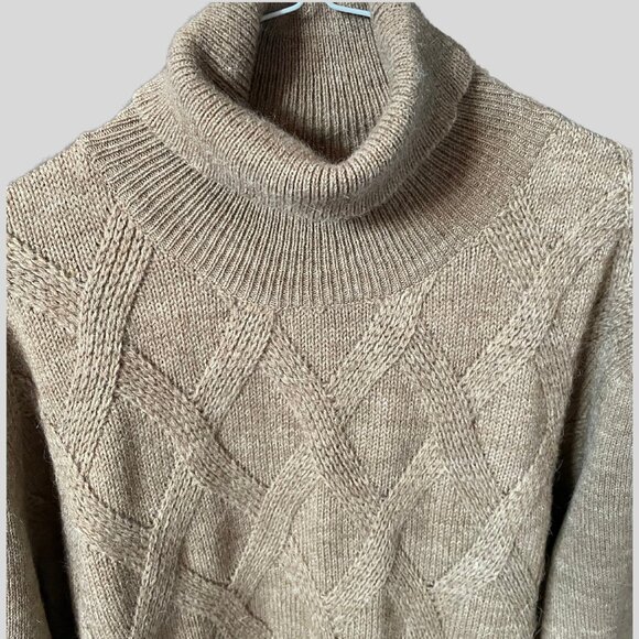 Hugo Boss Men's Sweater. Size: XXL. Excellent Condition. - Picture 1 of 14